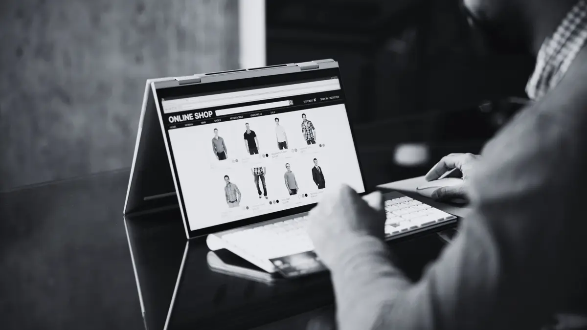 Loja virtual aberta em um notebook